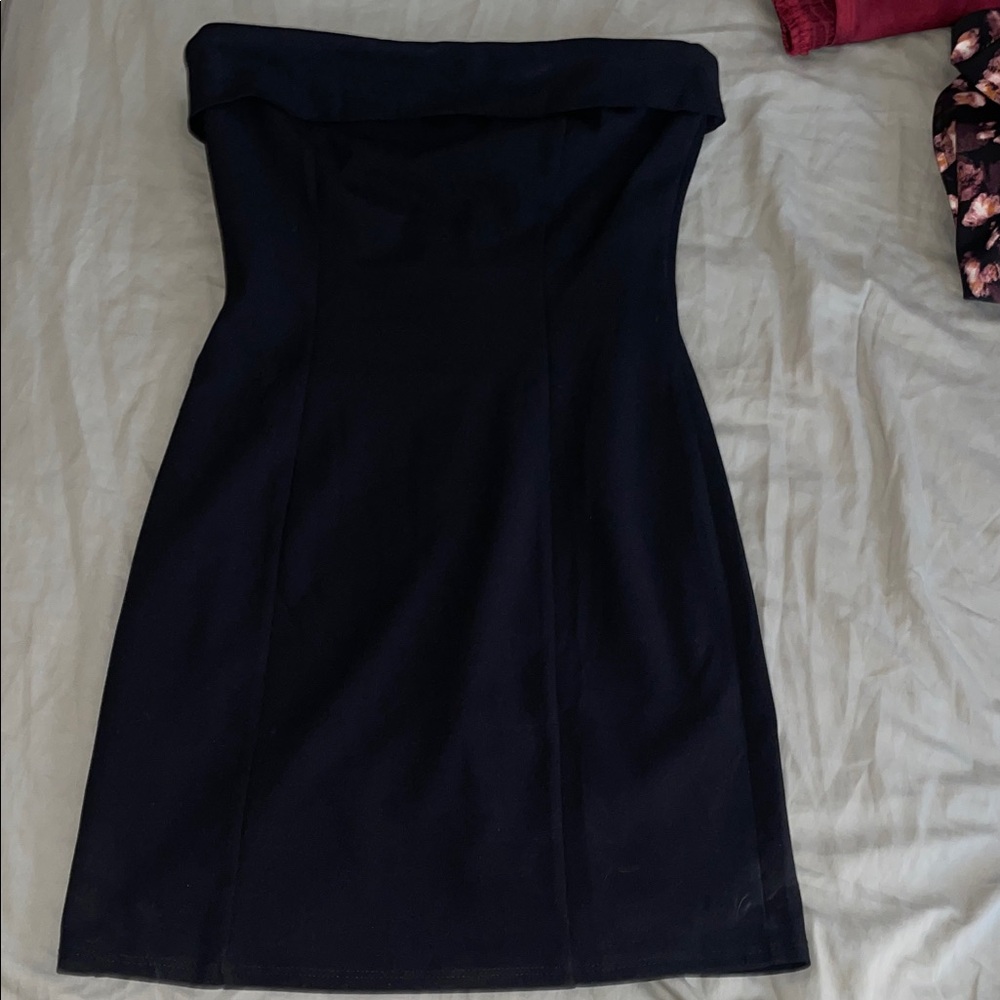 Elegant Black Strapless Dress